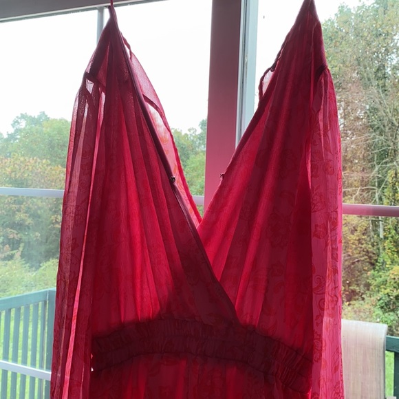 Pink and red floral romper from Francescas size USM - Picture 3 of 9